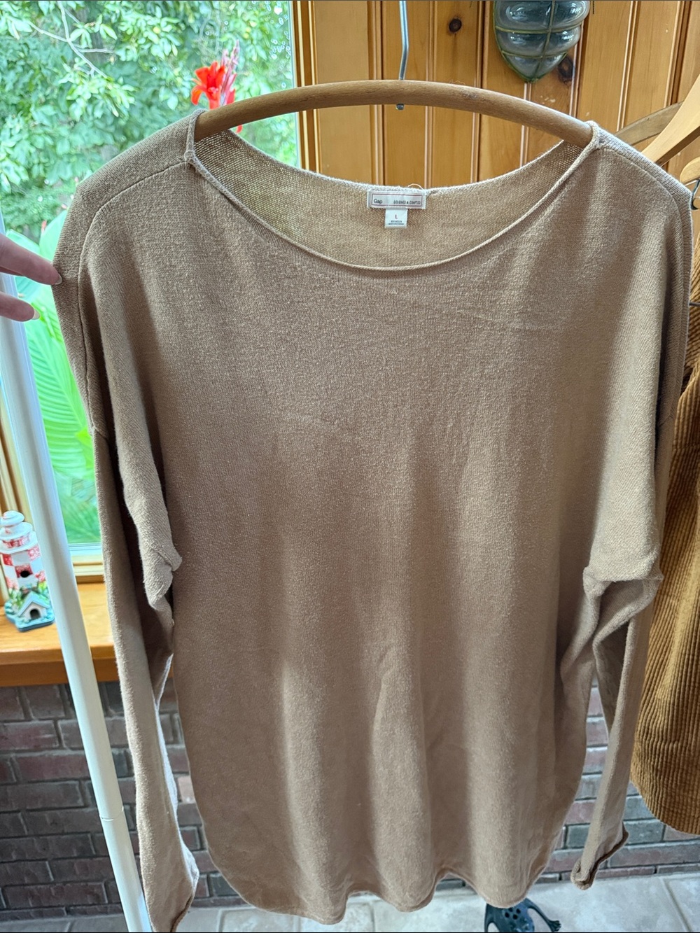 Gap beige Scoopneck Lightweight Knit Tunic Style Sweater